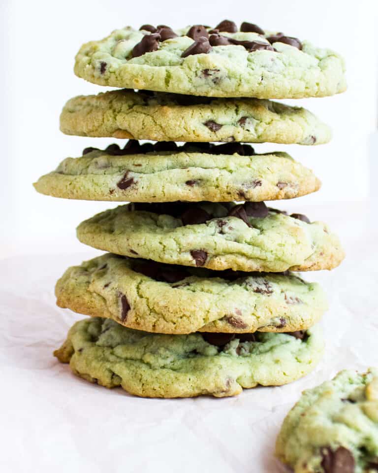 stack of 6 cookies