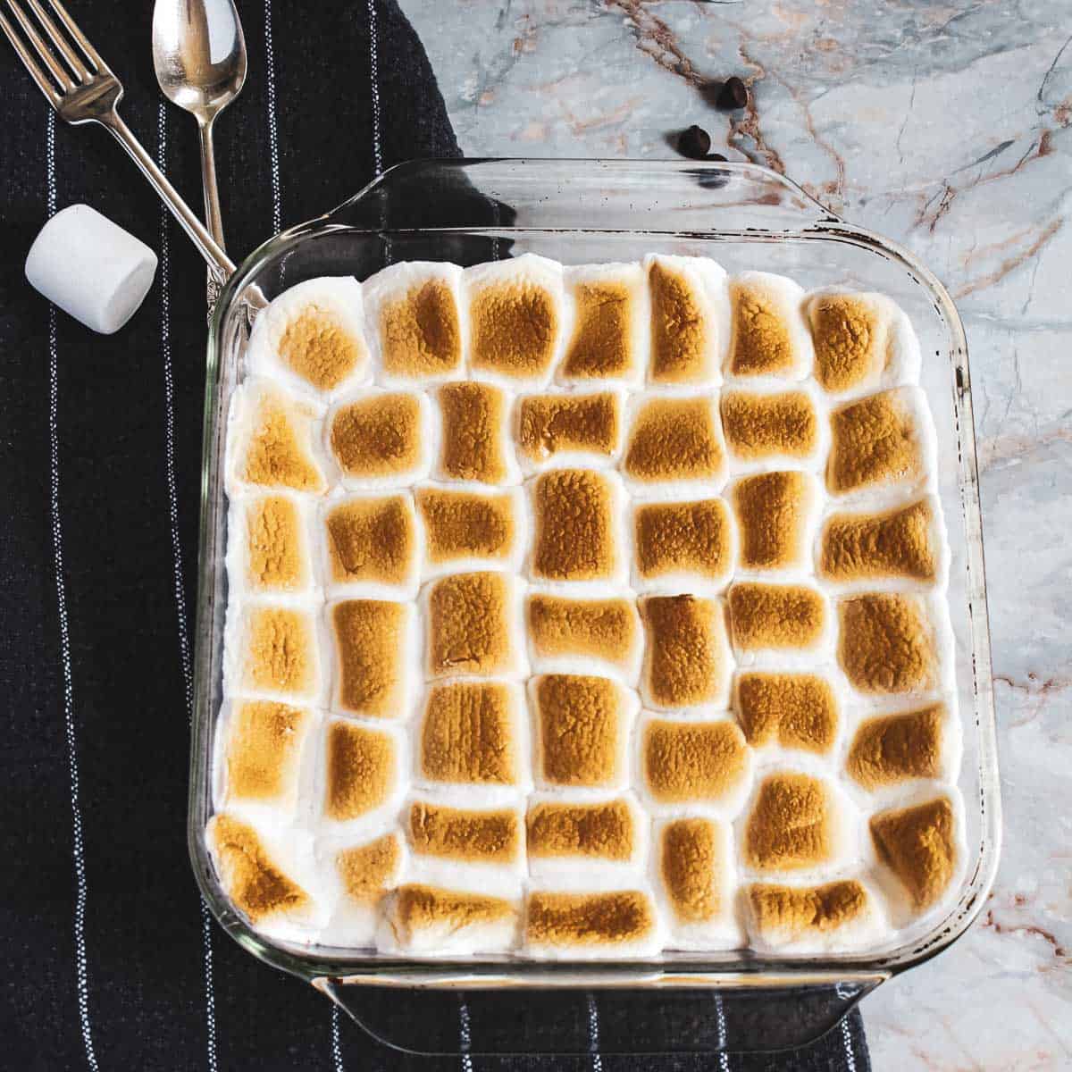 S'mores dessert topped with marshmallows.